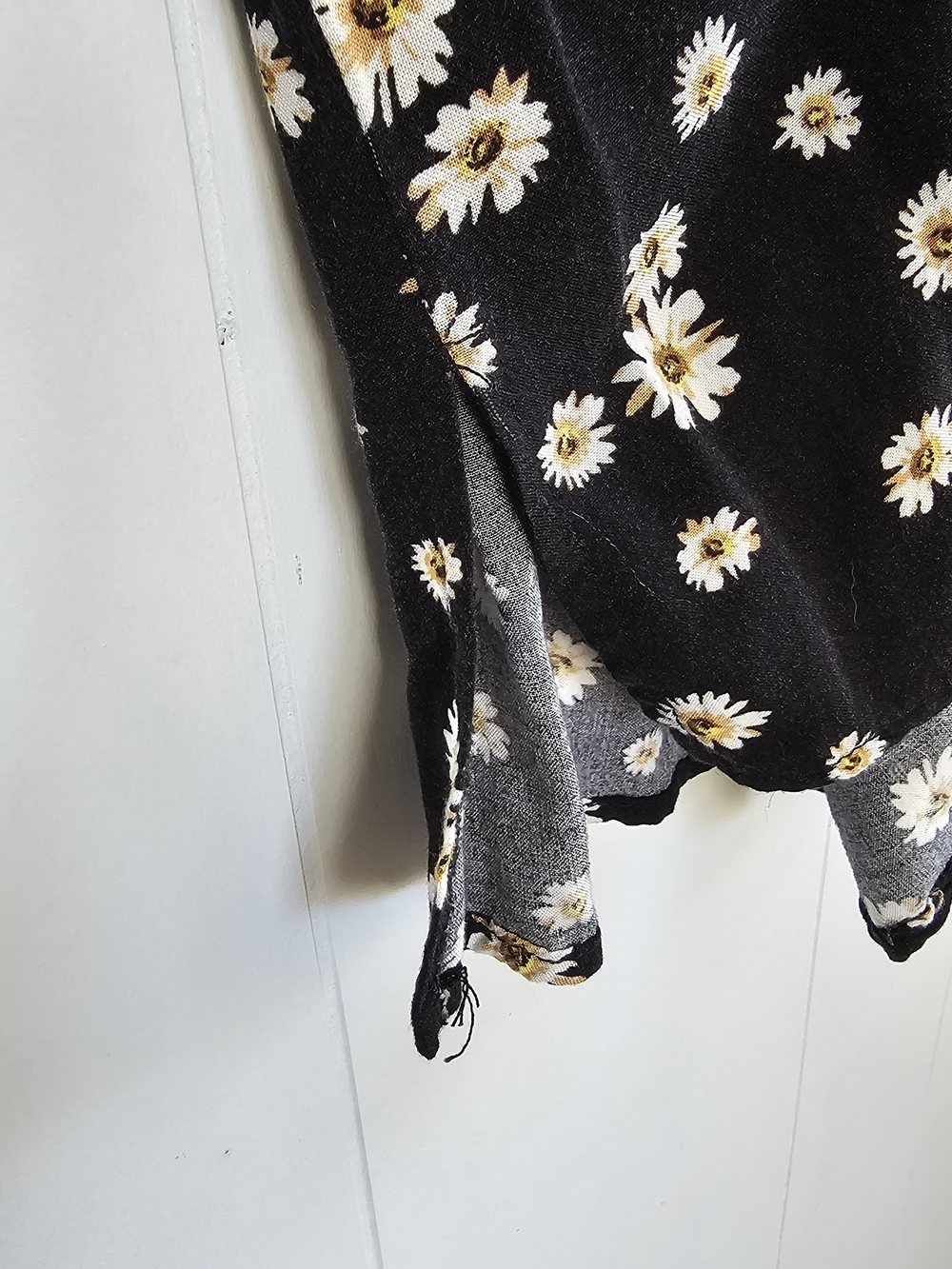 Daisy Print Button-Front Top - Picture 7 of 7